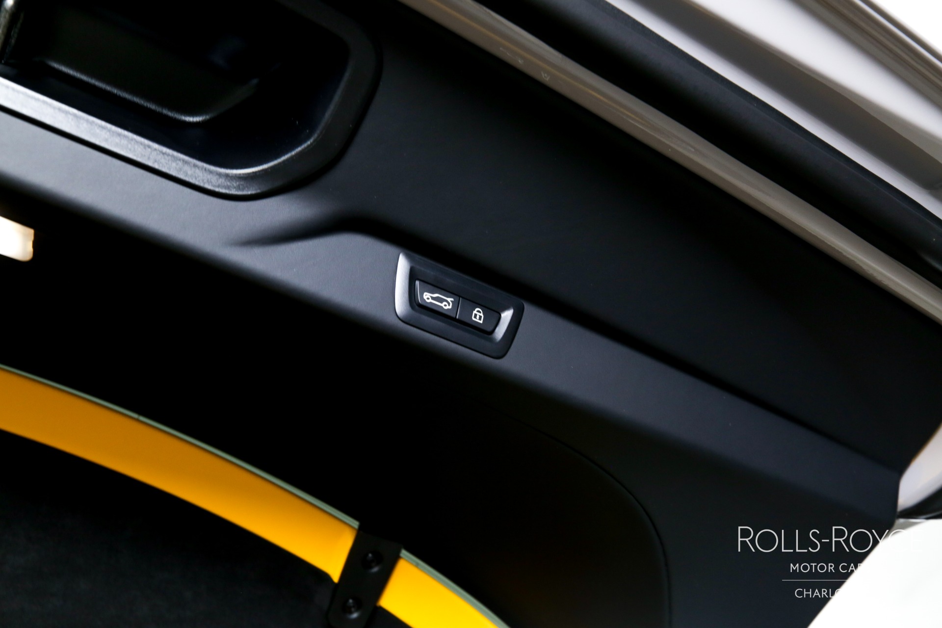 New 2025 Rolls-Royce Black Badge Cullinan | Charlotte, NC