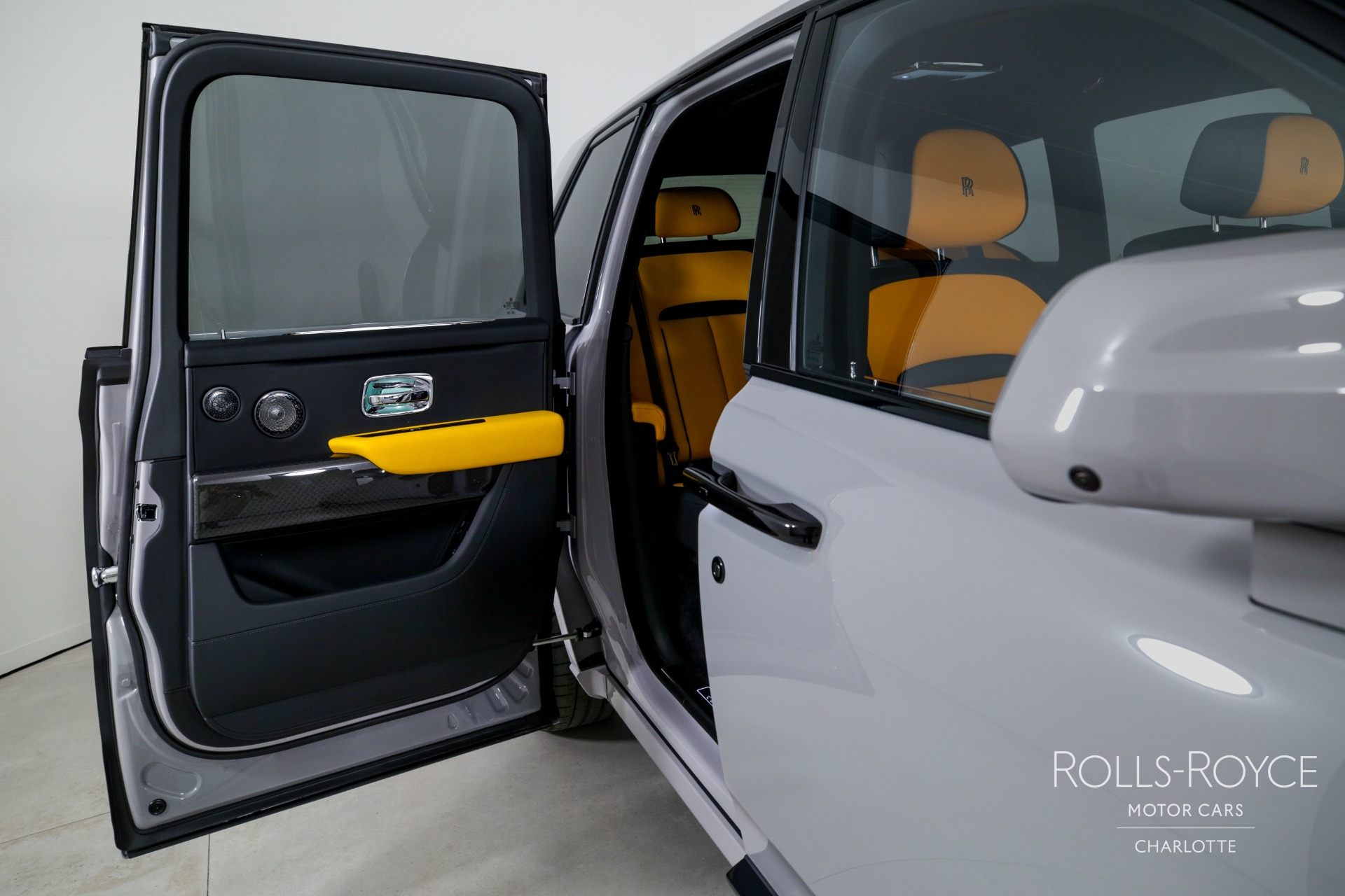 New 2025 Rolls-Royce Black Badge Cullinan | Charlotte, NC