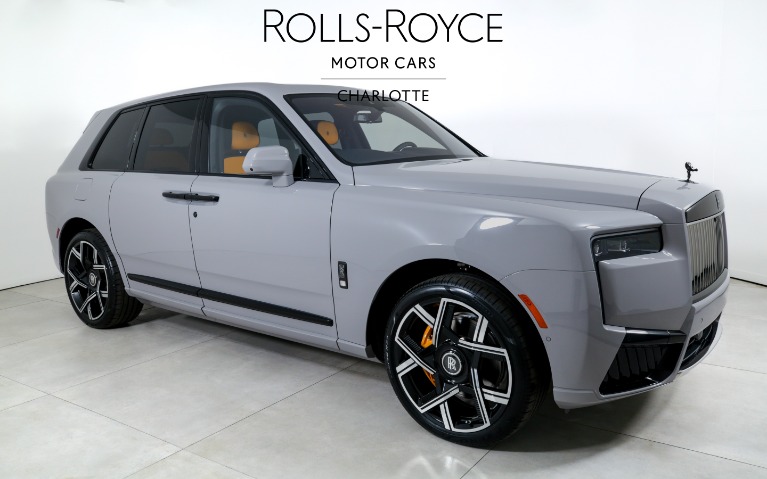 New-2025-Rolls-Royce-Black-Badge-Cullinan
