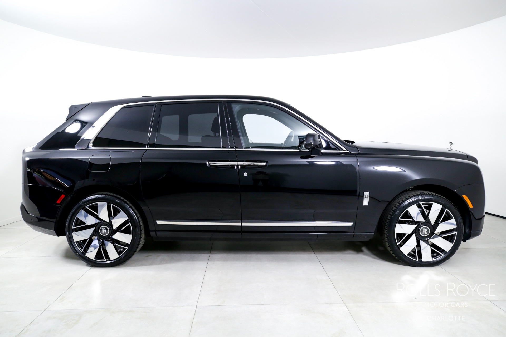 New 2025 Rolls-Royce Cullinan | Charlotte, NC