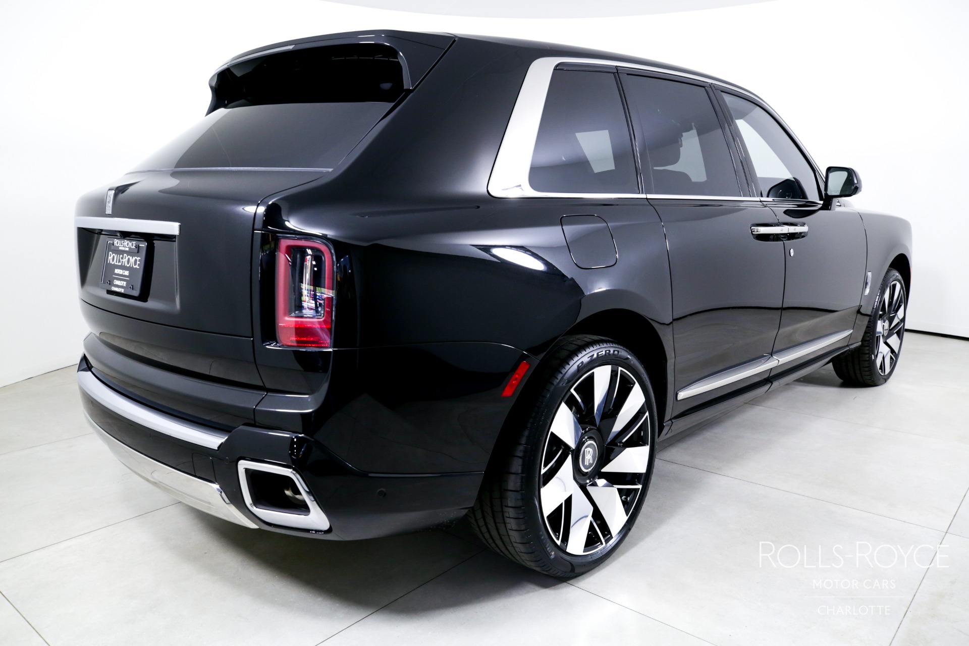 New 2025 Rolls-Royce Cullinan | Charlotte, NC