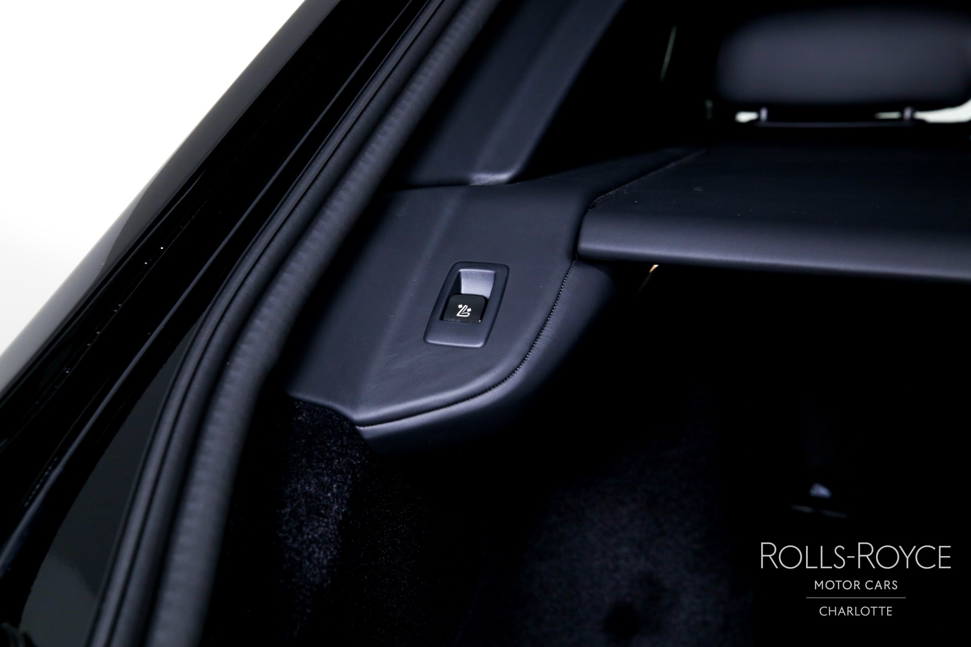 New 2025 Rolls-Royce Cullinan | Charlotte, NC