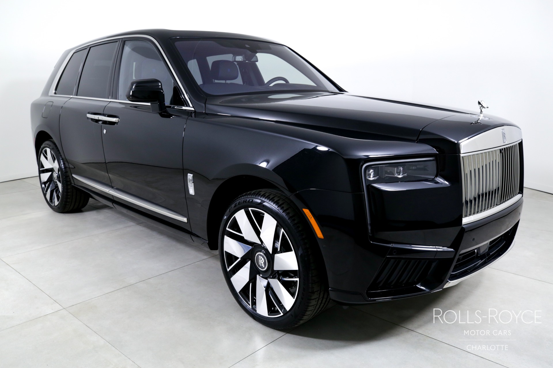 New 2025 Rolls-Royce Cullinan | Charlotte, NC