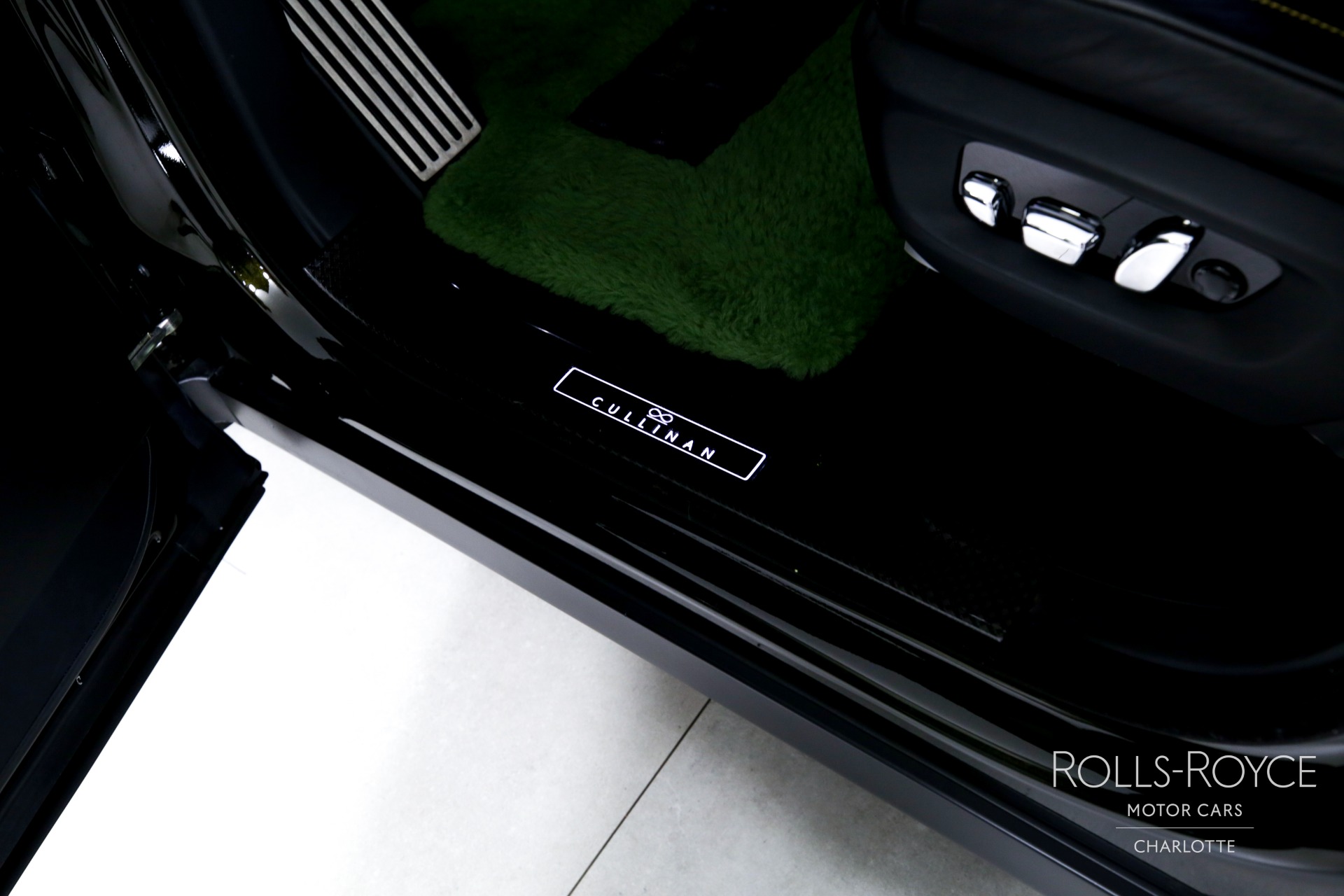 Used 2023 Rolls-Royce Black Badge Cullinan | Charlotte, NC