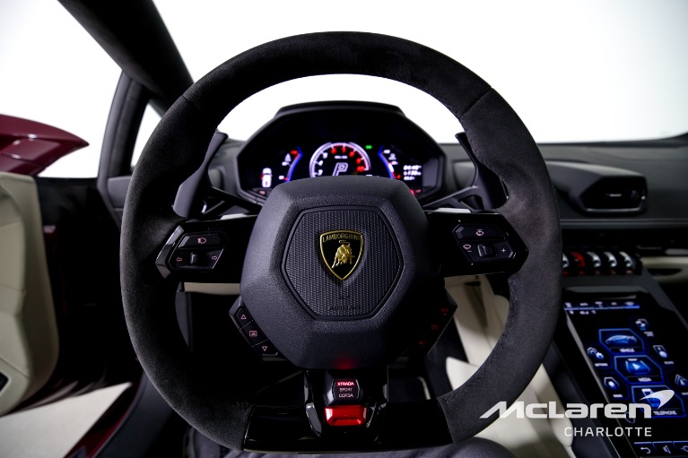 Used-2022-Lamborghini-Huracan-EVO