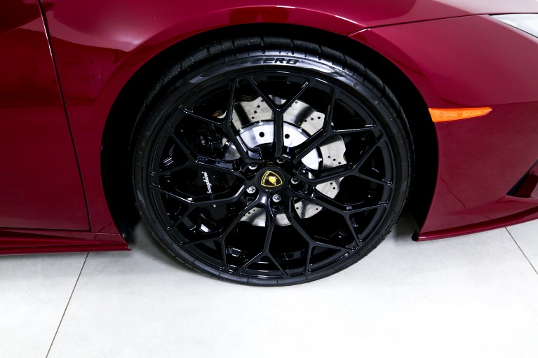 Used-2022-Lamborghini-Huracan-EVO
