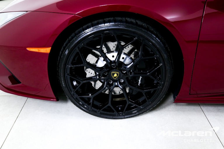 Used-2022-Lamborghini-Huracan-EVO