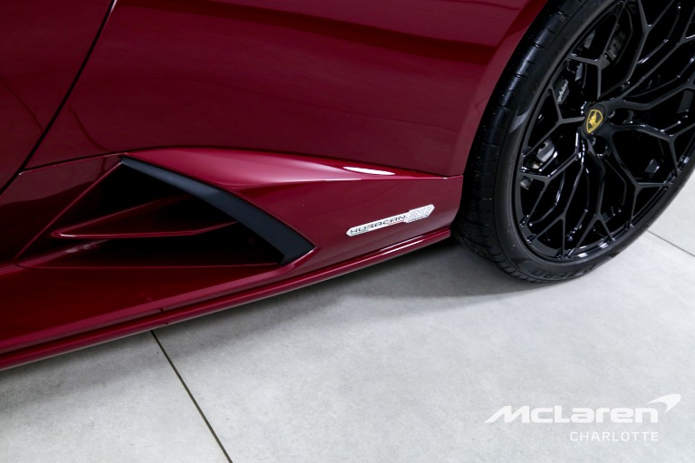 Used-2022-Lamborghini-Huracan-EVO