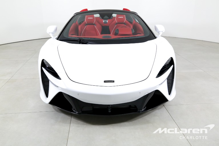 New-2025-McLaren-Artura-Spider-TechLux