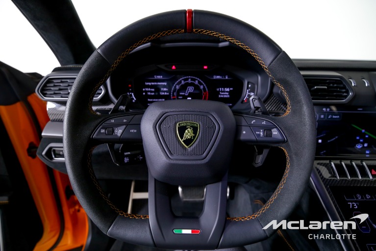 Used-2023-Lamborghini-Urus-Performante
