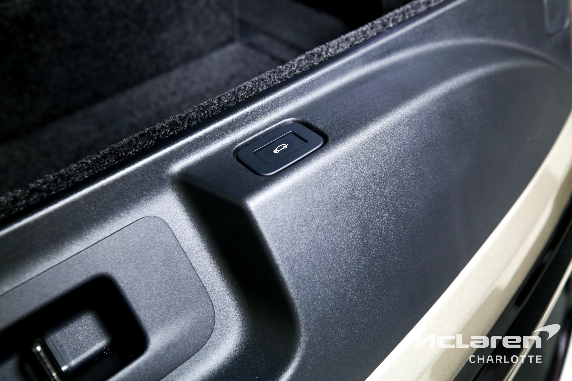 Used 2023 Land Rover Range Rover P530 SE LWB | Charlotte, NC