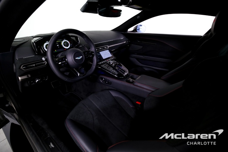 Used-2025-Aston-Martin-Vantage