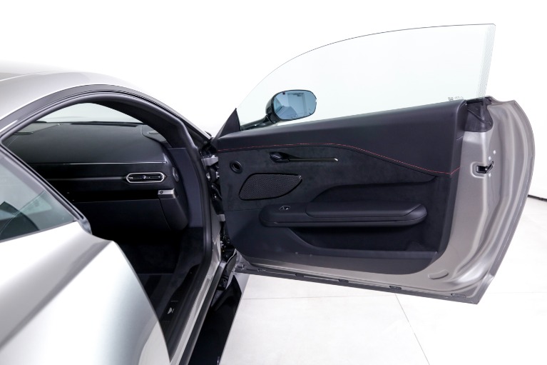 Used-2025-Aston-Martin-Vantage