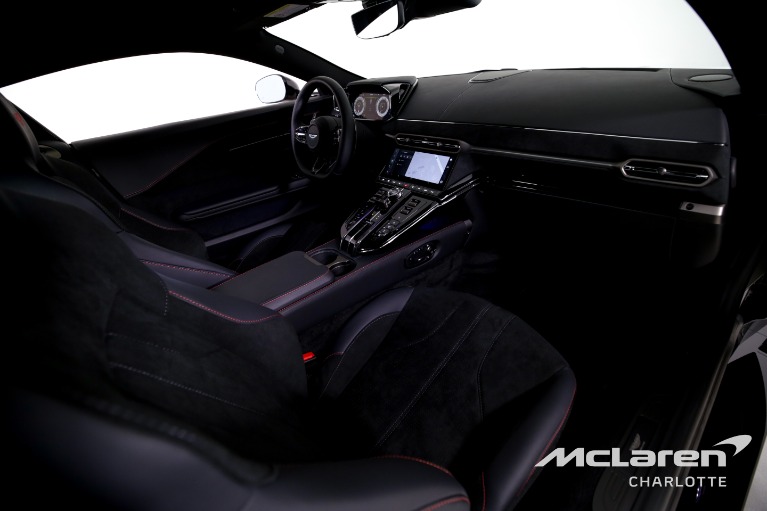 Used-2025-Aston-Martin-Vantage