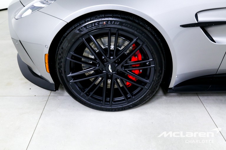 Used-2025-Aston-Martin-Vantage
