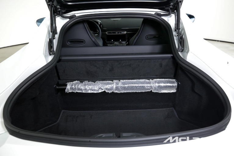 Used-2025-Aston-Martin-Vantage