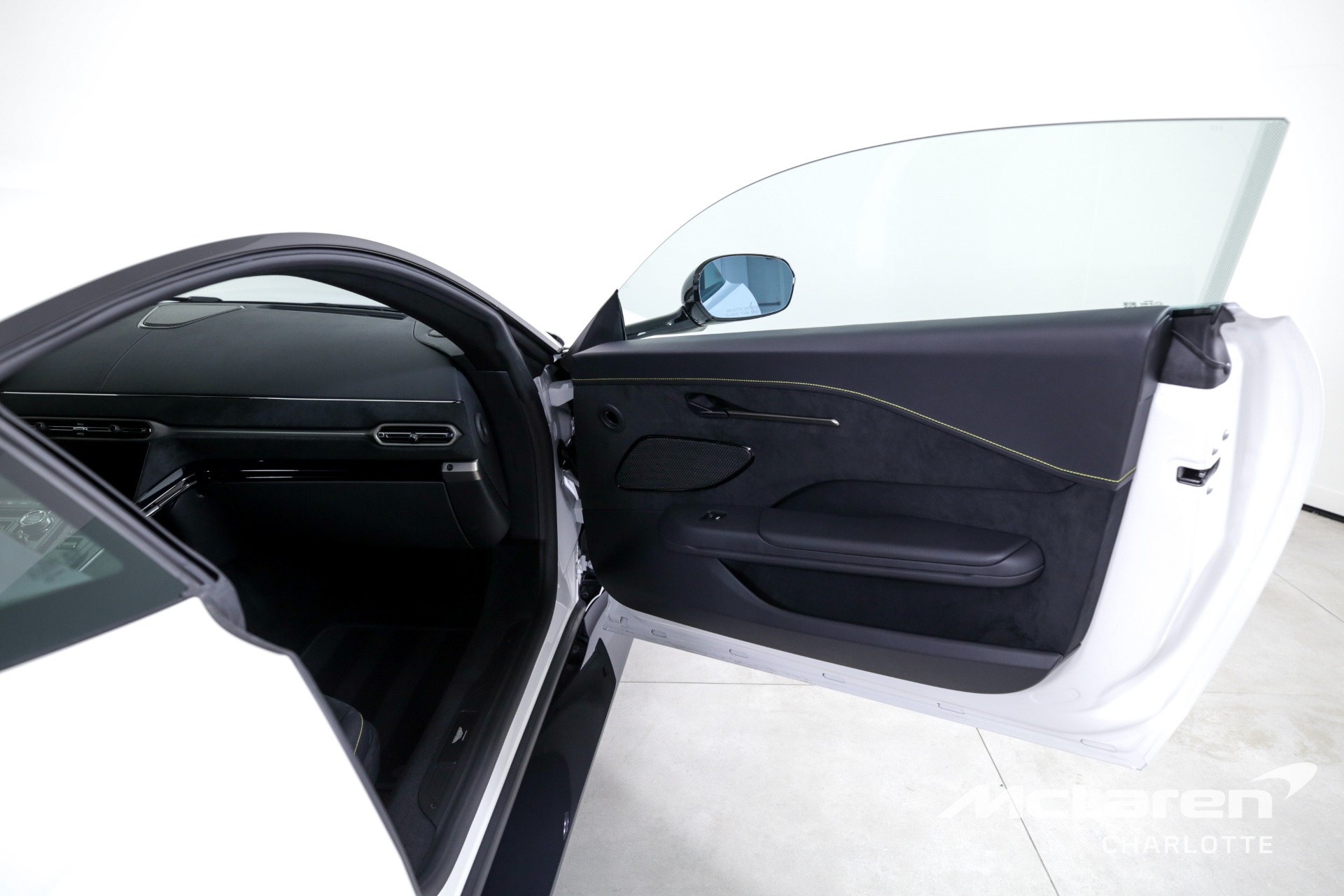 Used 2025 Aston Martin Vantage | Charlotte, NC