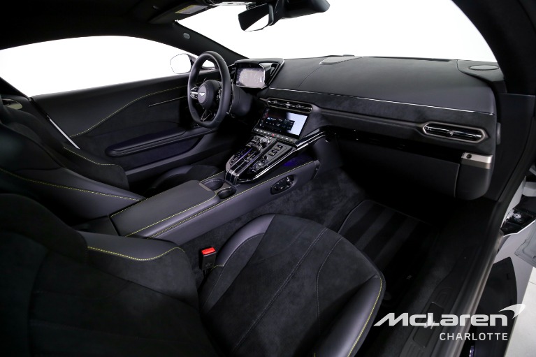 Used-2025-Aston-Martin-Vantage