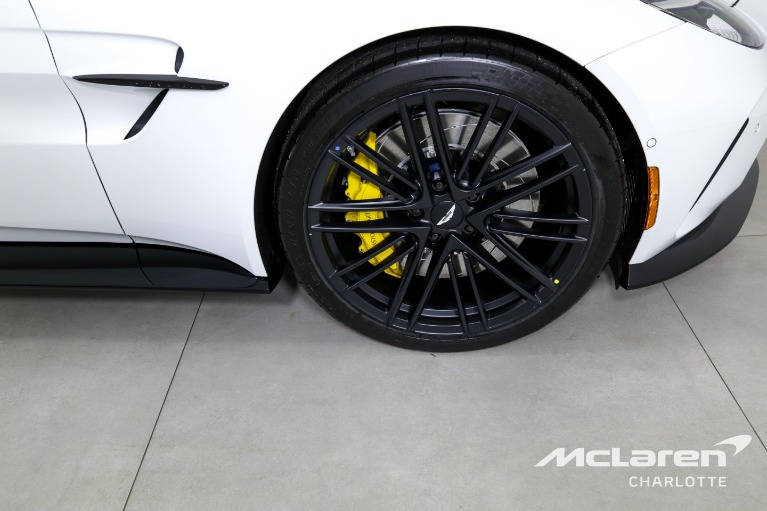 Used-2025-Aston-Martin-Vantage