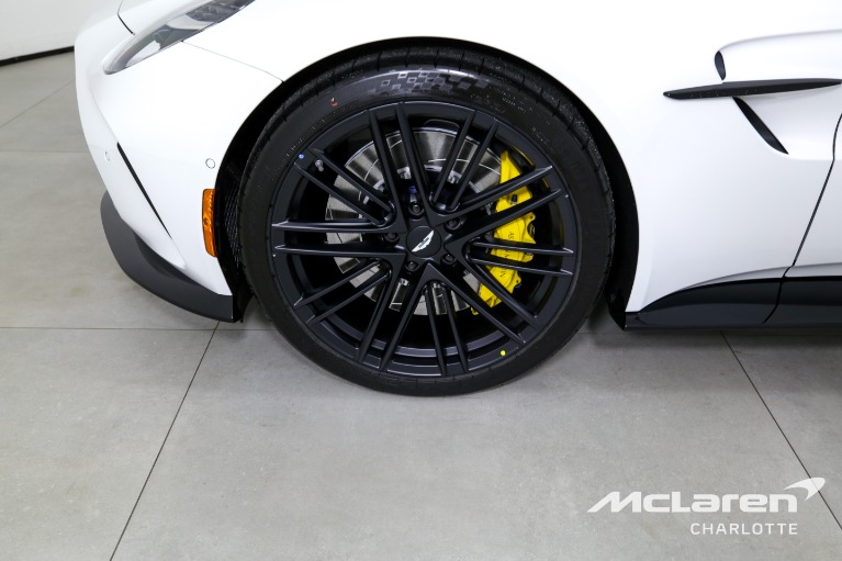 Used-2025-Aston-Martin-Vantage