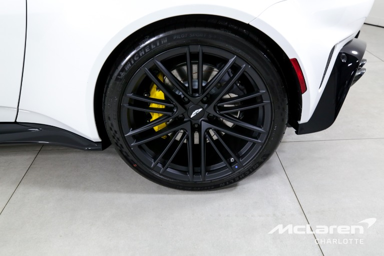 Used-2025-Aston-Martin-Vantage