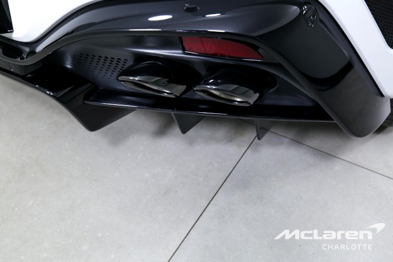 Used-2025-Aston-Martin-Vantage