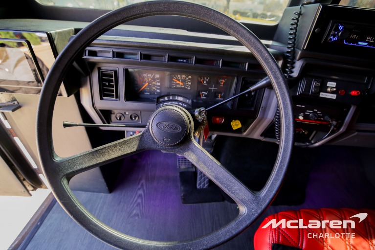 Used-1999-FORD-F800