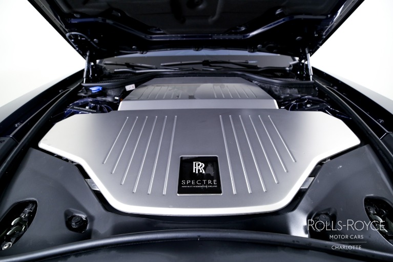 New-2024-Rolls-Royce-Spectre