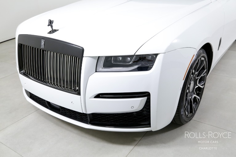 Used-2022-Rolls-Royce-Black-Badge-Ghost
