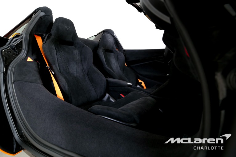 Used-2025-McLaren-750S-Spider