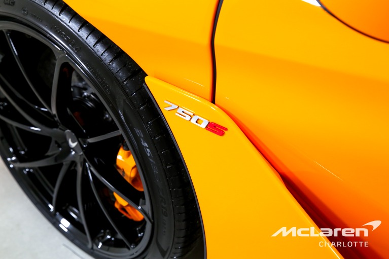 Used-2025-McLaren-750S-Spider