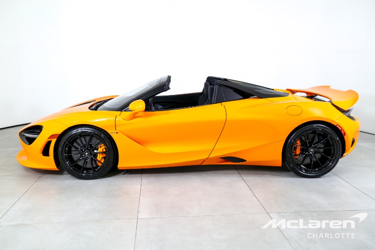 Used-2025-McLaren-750S-Spider