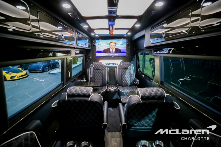New-2024-Mercedes-Benz-Sprinter-3500XD