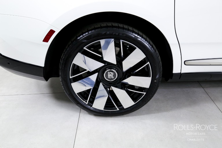 New-2025-Rolls-Royce-Cullinan