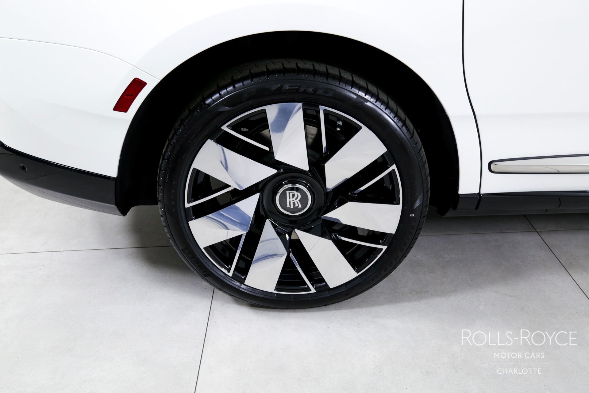 New 2025 Rolls-Royce Cullinan | Charlotte, NC