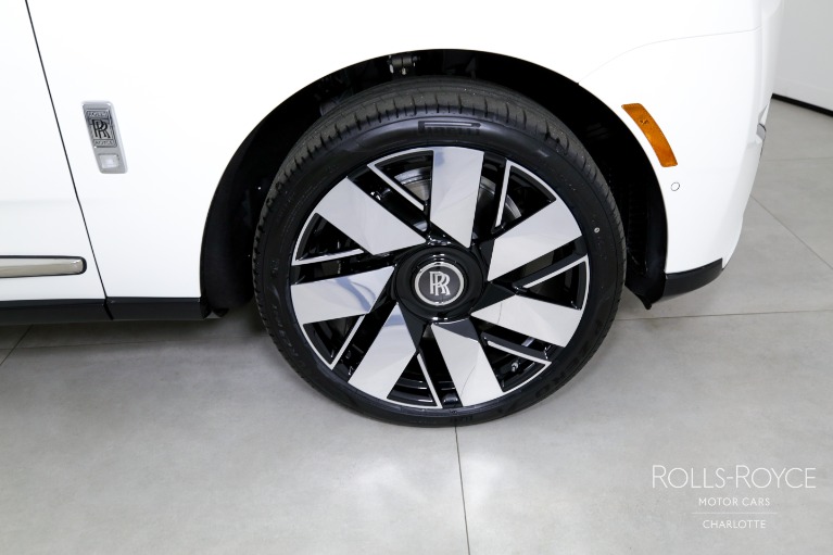 New-2025-Rolls-Royce-Cullinan