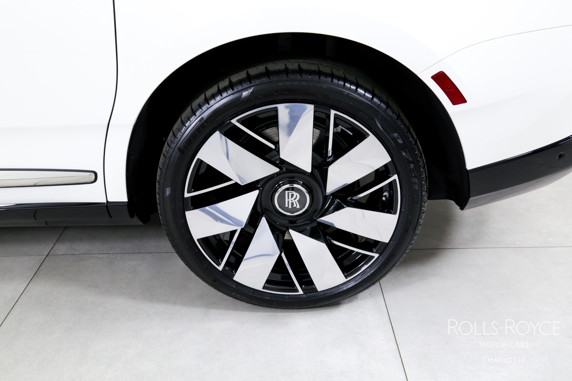New 2025 Rolls-Royce Cullinan | Charlotte, NC