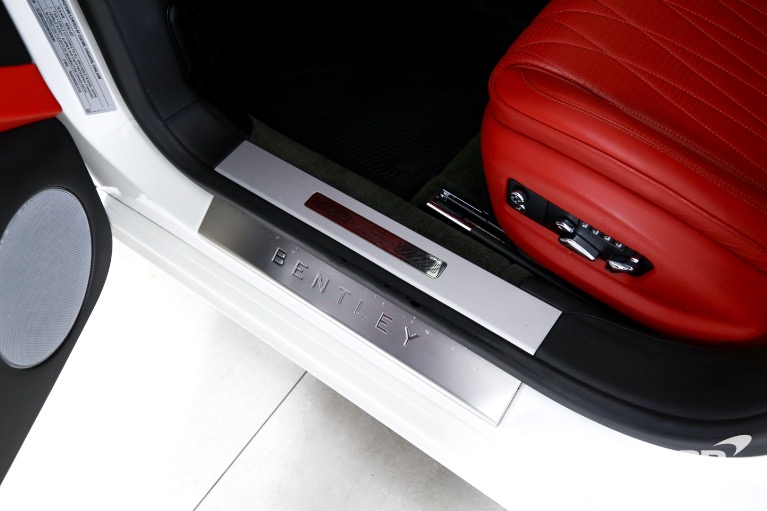 Used-2021-Bentley-Flying-Spur-V8
