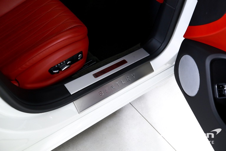 Used-2021-Bentley-Flying-Spur-V8