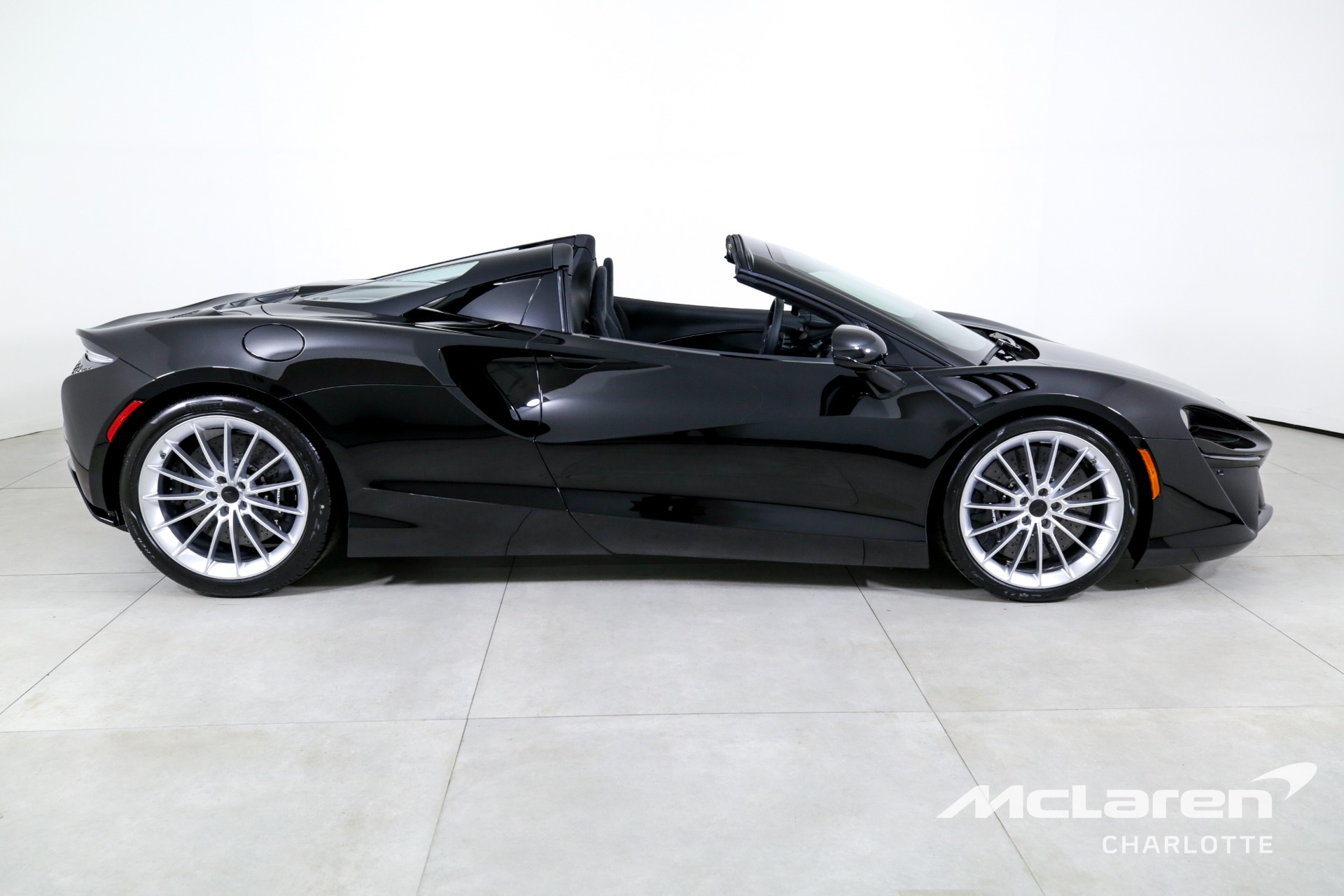 Used 2025 McLaren Artura Spider | Charlotte, NC