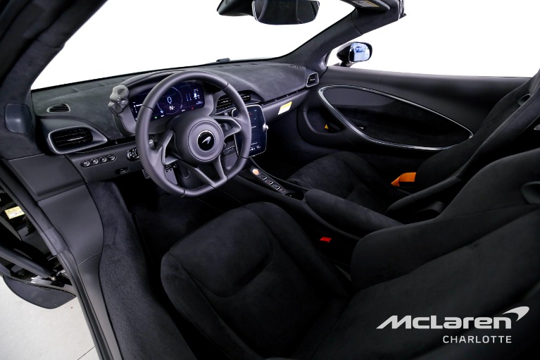 Used-2025-McLaren-Artura-Spider