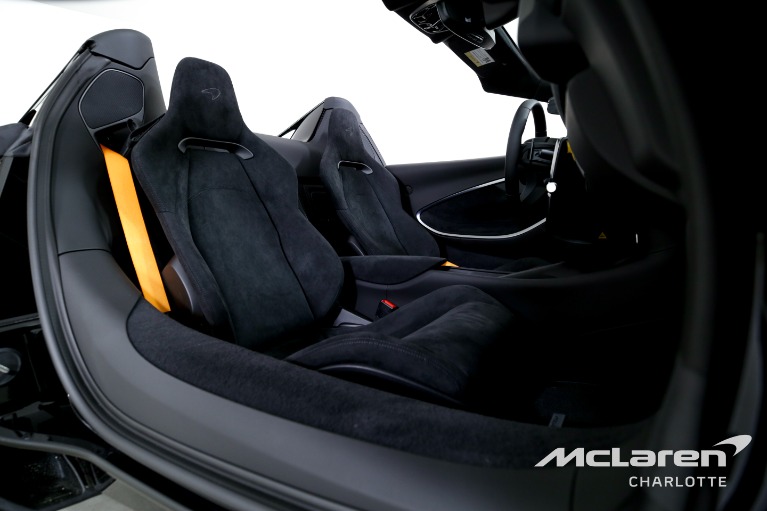 Used-2025-McLaren-Artura-Spider
