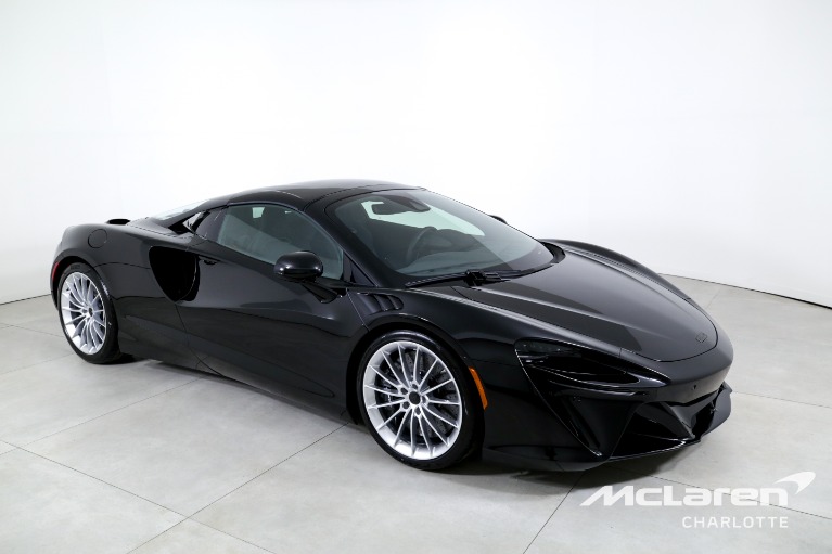 New-2025-McLaren-Artura-Spider
