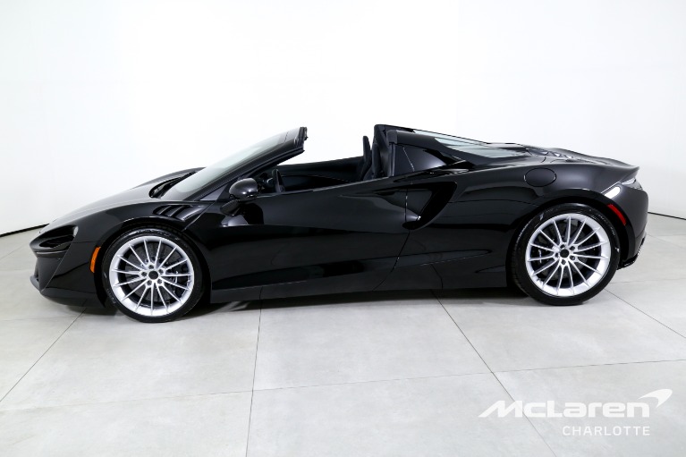 Used-2025-McLaren-Artura-Spider