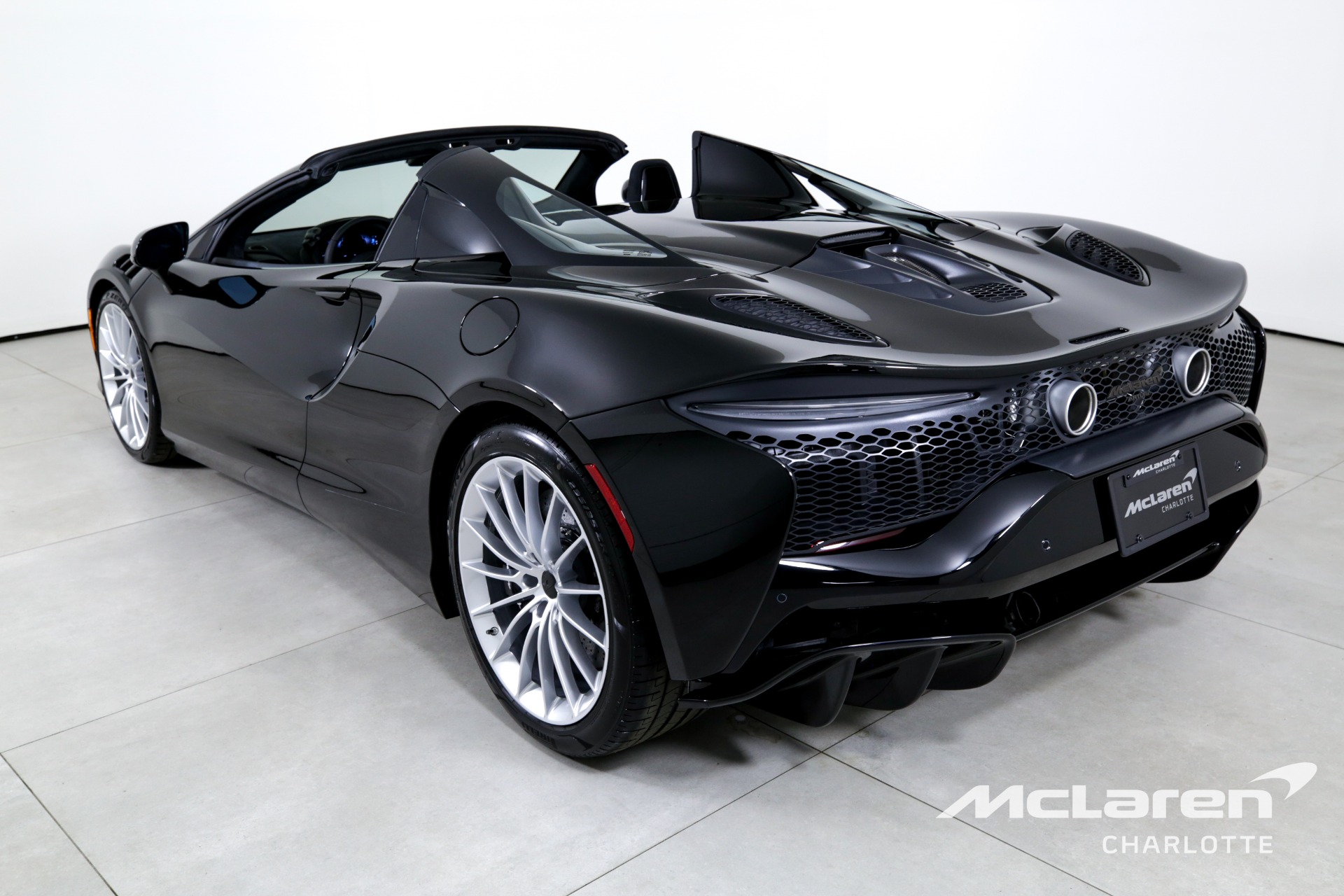 Used 2025 McLaren Artura Spider | Charlotte, NC