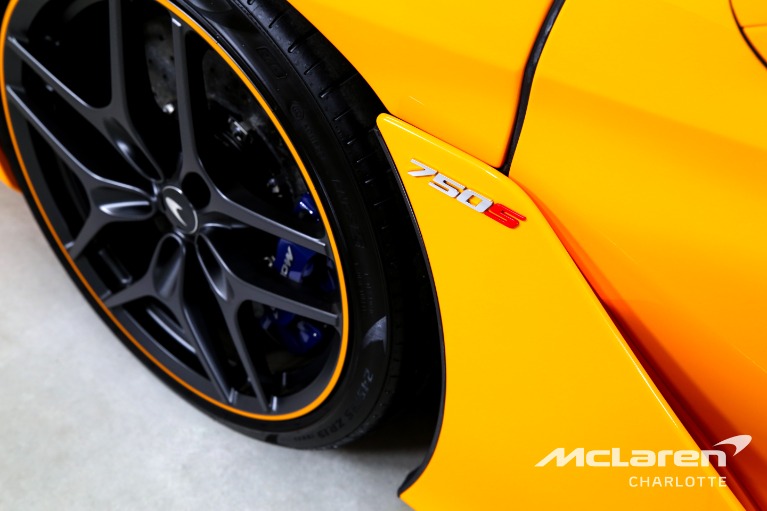 Used-2024-McLaren-750S-Spider