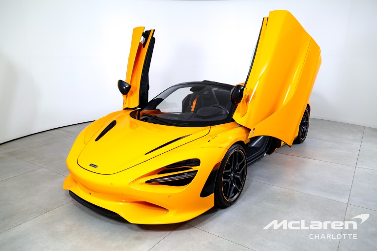 Used-2024-McLaren-750S-Spider