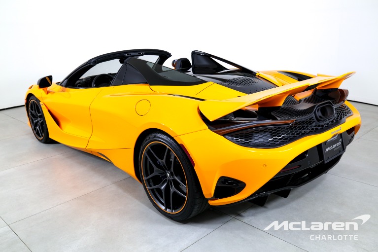 Used-2024-McLaren-750S-Spider