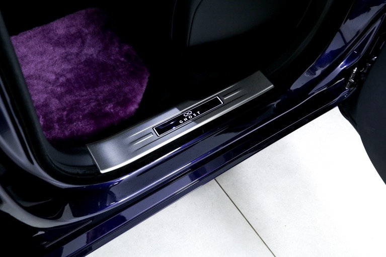 Used-2024-Rolls-Royce-Black-Badge-Ghost