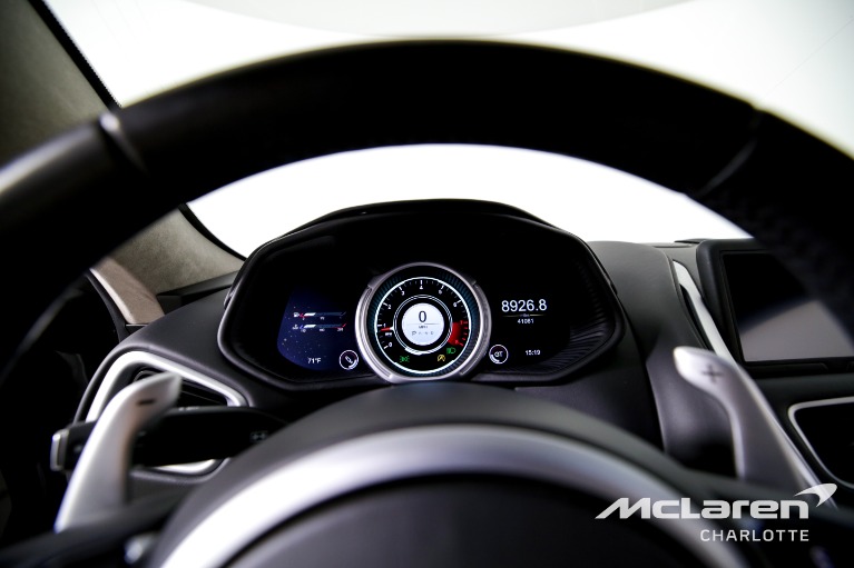 Used-2020-Aston-Martin-DB11-V8